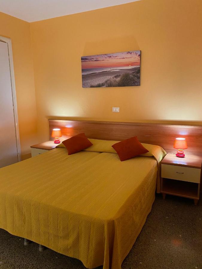 Hotel Ines فاراتسي المظهر الخارجي الصورة