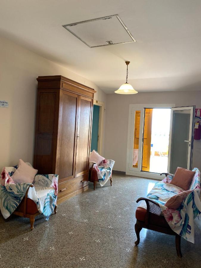 Hotel Ines فاراتسي المظهر الخارجي الصورة